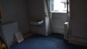 The scandal of the mini-dwelling