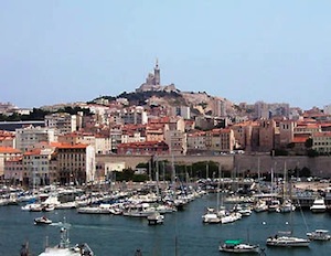 The City Police force of Marseille: close call on the canebière