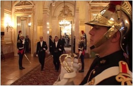 Into the hear of the republic - Behind the powership