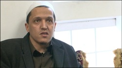 Death threats against the anti-burqa imam